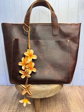 Genuine Leather Hibiscus Flower Bag Trailing Flower Charm Crossbody Purse Bag